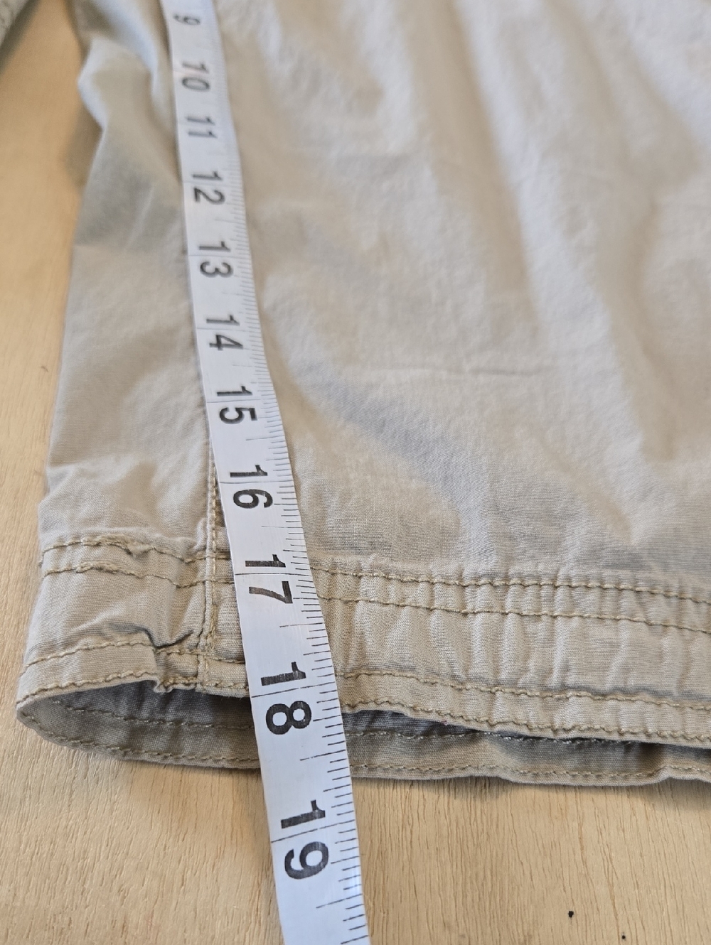 PA20 St John's Bay Taupe Cargo Capris Sz 22W Stretch Tie Cuff Zip Fly Drawstring - Picture 8 of 11